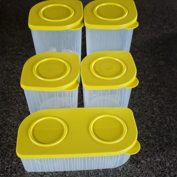 NIP Tupperware Containers Yellow - Picture 1 of 2